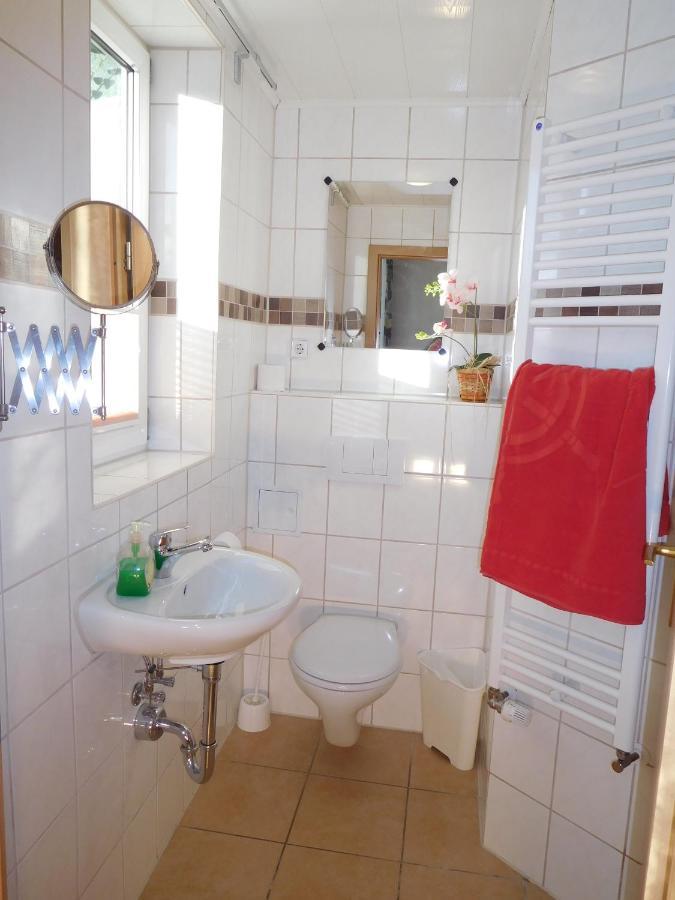 Hostel Waldhaus Am Ferienpark Mirow -Zimmer Du Wc Exteriér fotografie