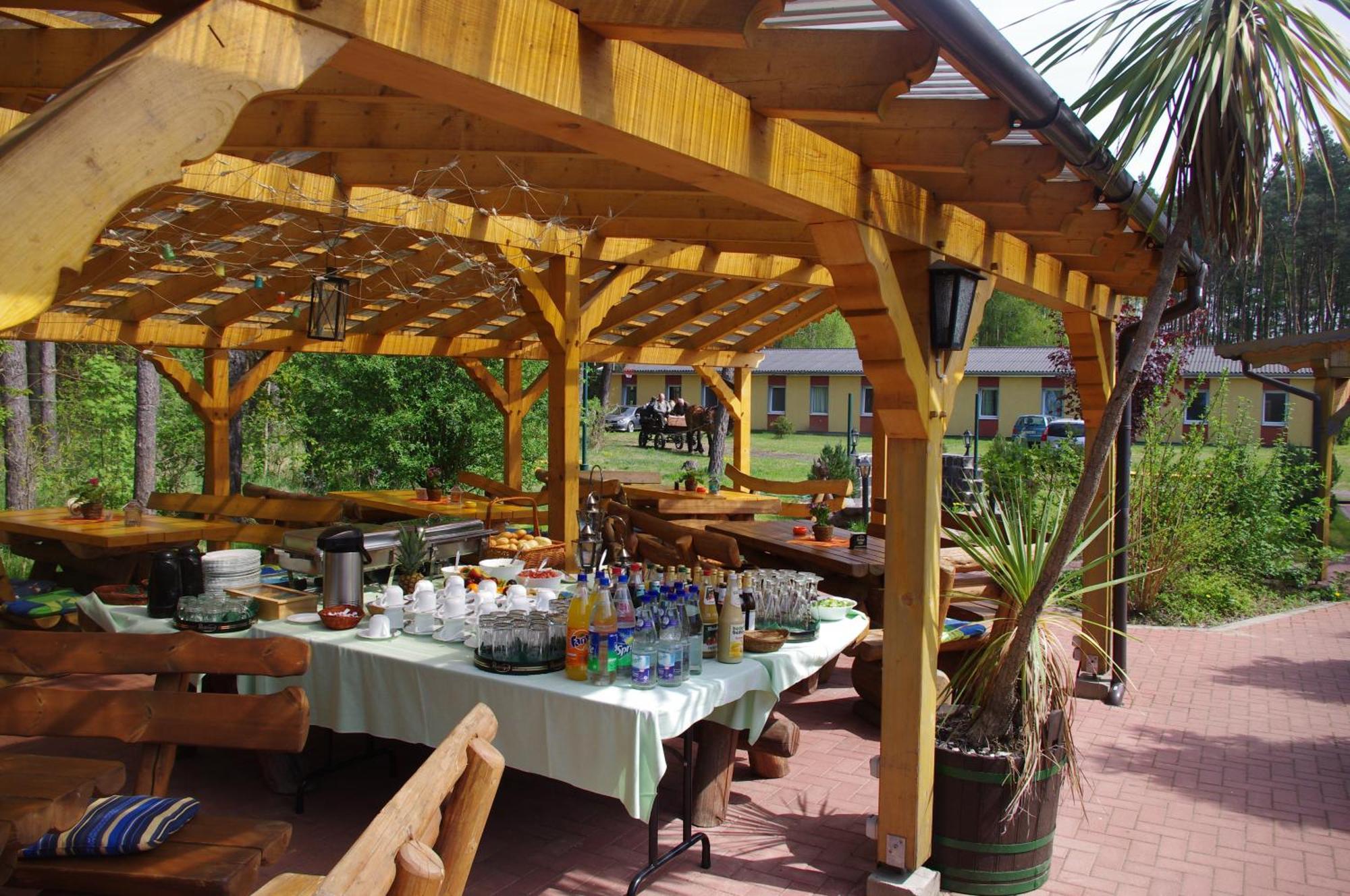 Hostel Waldhaus Am Ferienpark Mirow -Zimmer Du Wc Exteriér fotografie